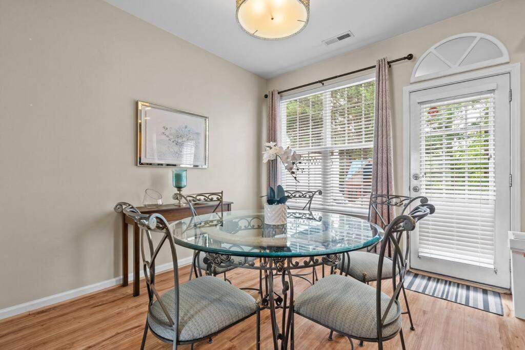Apartment Peaceful, Townhome In Hope Valley Farms *