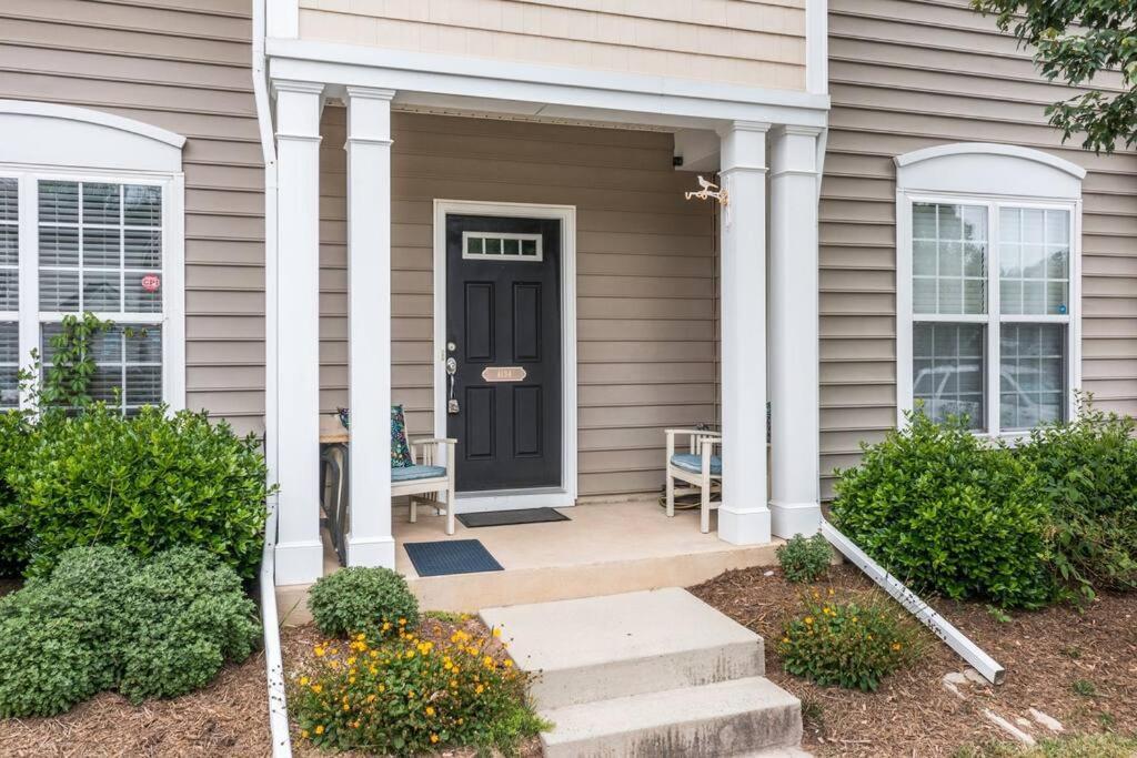 Peaceful, Townhome In Hope Valley Farms *